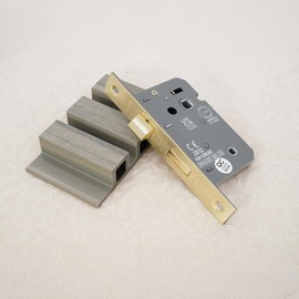 Infinity Decor Fire Rated Satin Brass 3 Lever Mortice Bathroom Lock 65mm, CE Approved Reversible Catch for Internal and External Doors