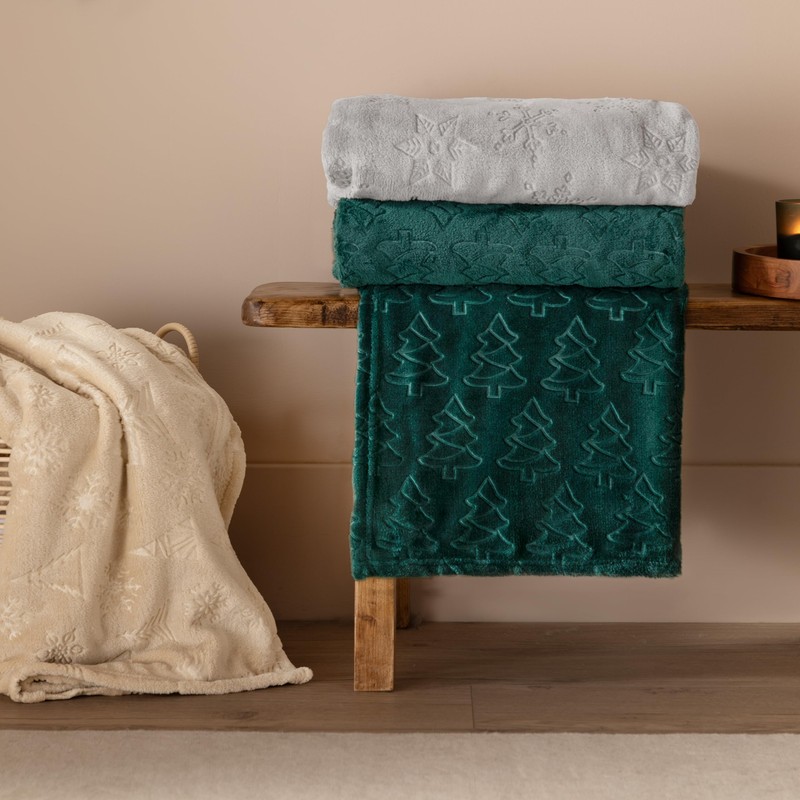 furn. Festive Trees Throw – Festive Tree Embossed Soft Flannel