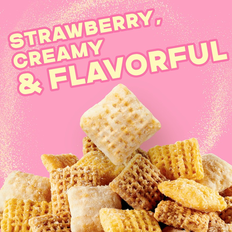 Simply Chex Strawberry Crème Flavored Snack Mix, Family Size, 13.5
