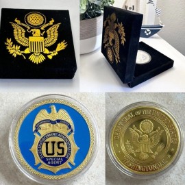 U S DRUG ENFORCEMENT ADMINISTRATION (DEA) Challenge Coin w/ Special velvet case.