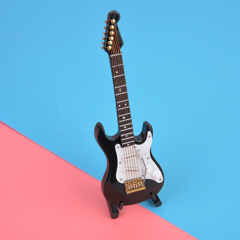 Delicate 14 cm Mini Wooden Electric Guitar Model Ornaments Collection