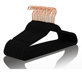 Premium Velvet Hangers (Pack of 30) Heavyduty- Non Slip - Velvet Suit Hangers Black - Copper/Rose Gold Hooks,Space Saving Clothes Hangers (Black)