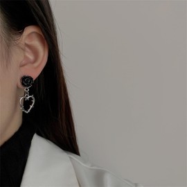 Heart Thorn Rose Flower Earrings for Women Gothic Punk Vintage Black Rose Petal Love Shape Metal Barbed Wire Lightweight Dangle Drop Earrings for Hip Hop Party Trendy Jewelry Gifts (Silver)