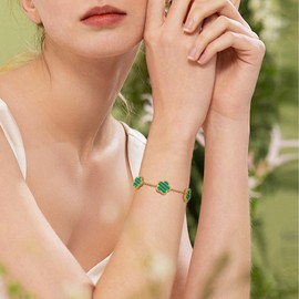 VNOX Gold Clover Bracelet for Women 18k Gold Plated Four Leaf Clover Flower Bracelet Lucky Adjustable Charm Bracelet for Women Valentine's Day Birthday Christmas Jewelry Gift for Women Girlfriend Wife