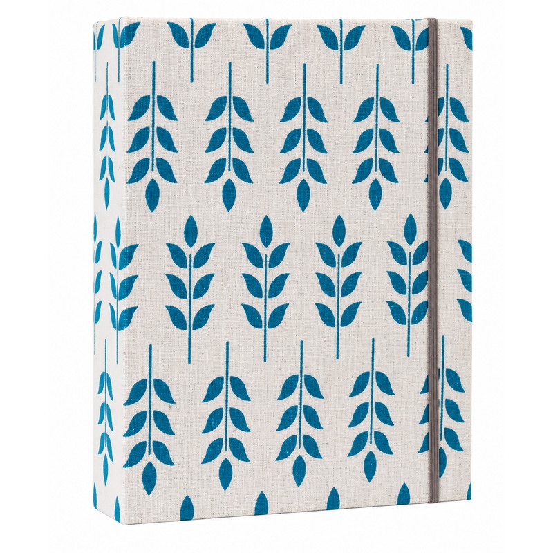 6-Inch Photo Album for Family Memories – 200-Pocket Fabric Cover