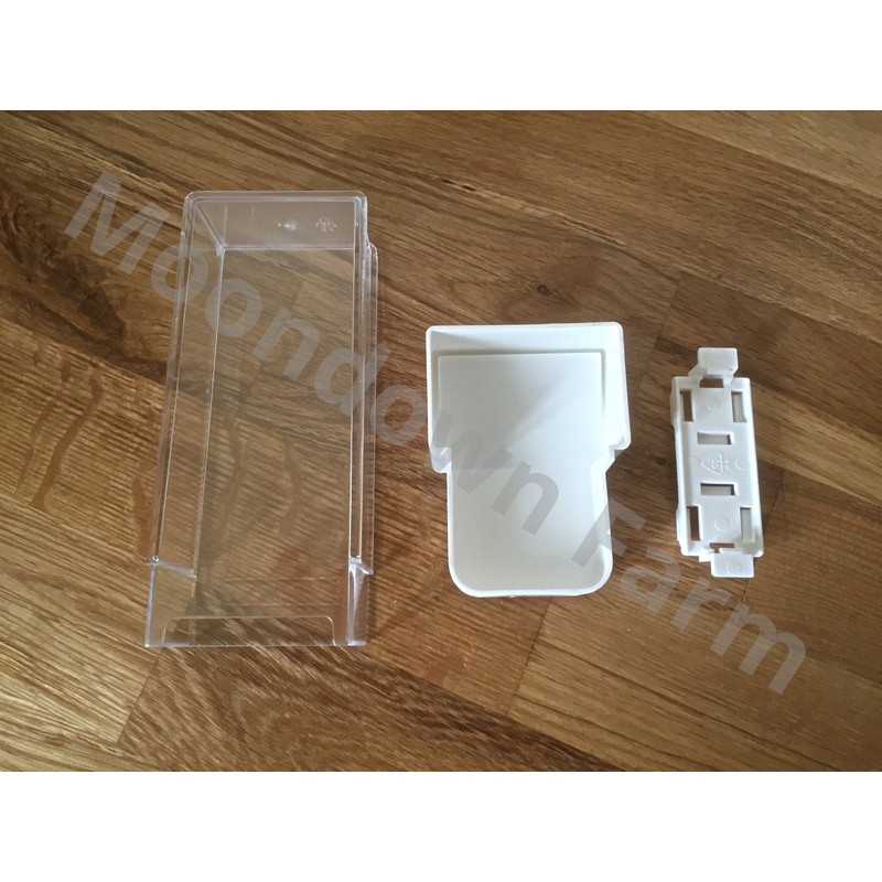 Moondown Farm Pack of 2 x 200cc Cage Aviary Feeder/Drinker