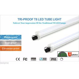 LEDUPDATES WATERPROOF LED TUBE LIGHT 4FT TRIPROOF 30W PARKING LOT  COOLER CANOPY