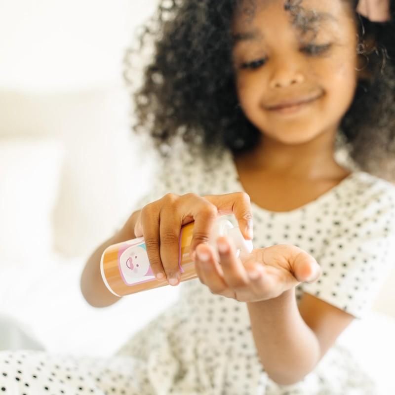 Melissa & Doug Love Your Look Pretend Makeup Kit Play