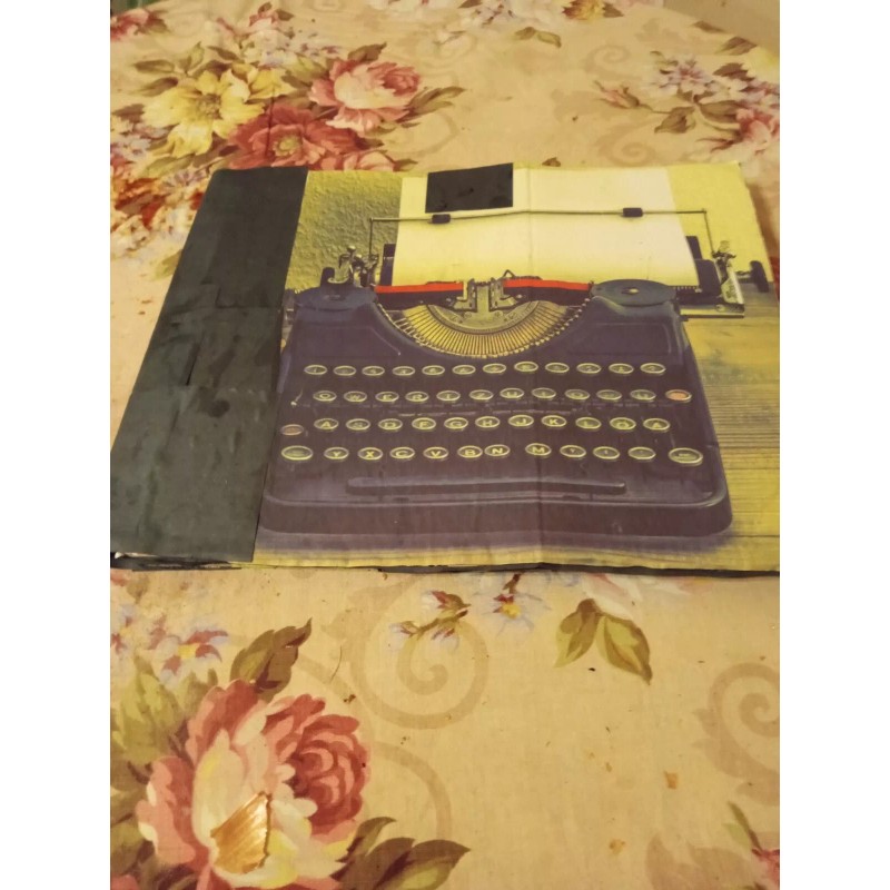 7gypsies 12x12 scrapbook photo album with 50 Pages