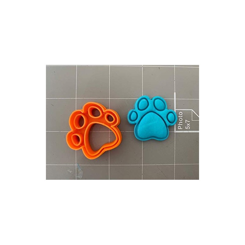 Dog Paw Cookie Cutter (1.5")