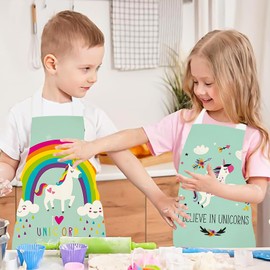 Wolepaz 2 Pcs Kids Aprons, Cartoon Style Adjustable Child Chef Aprons, Linen Unicorn Horse Aprons for Boys Girl's Kitchen Cooking Baking Painting Wear(Green)