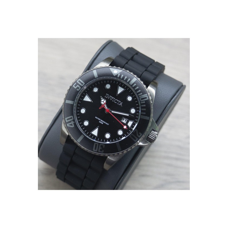 Invicta Men's 90305 Pro Diver Analog Display Quartz Black Watch