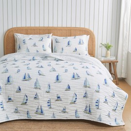 Twin Size Coastal Quilt Bedding Set | Summer Blue Nautical Bedspread | Beach-Themed 2-Piece Reversible Bedding Sets & Collections | Quilted Coverlet (Twin / Twin XL, Blue Watercolor Sailboats)