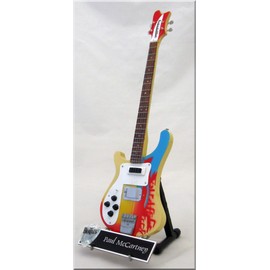 Paul McCartney Miniature Bass Rickenbacker 1W/Guitar Pick