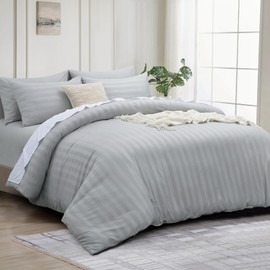RUIKASI Double Duvet Cover Set - Satin Stripes Duvet Cover with 2 Pillowcases, Grey Double Bedding Bed Set with Zip Fastening, Ultra Soft Microfiber Quilt Bed Cover