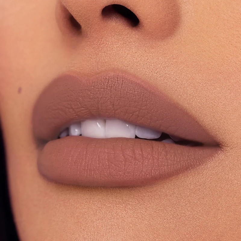 Beauty Creations labial en barra Tease me varios tonos (Turn