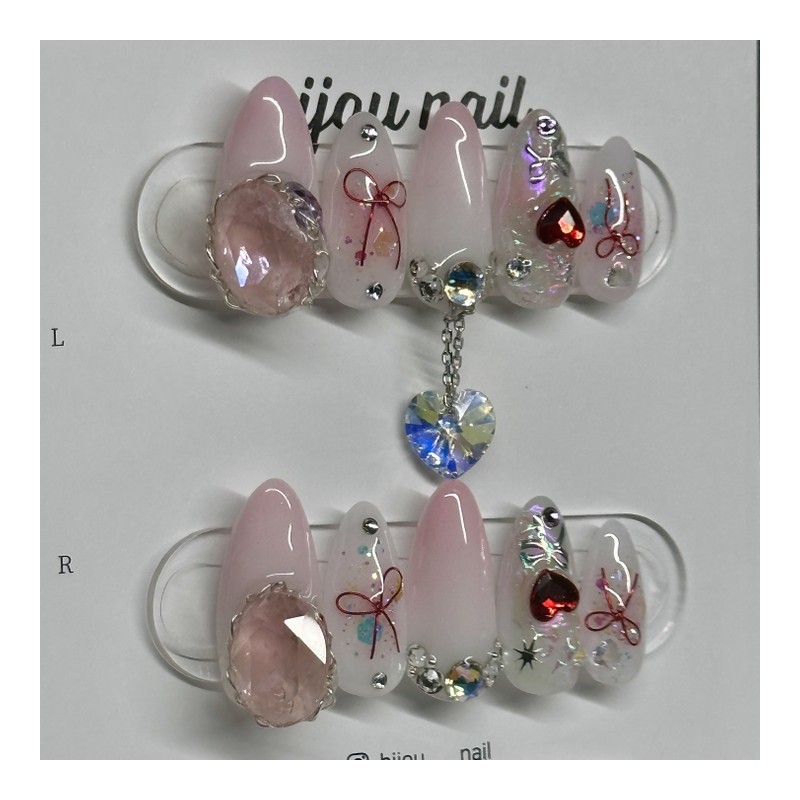 ❤️Guaranteed real product❤️Shiny red heart handmade nail tip - water