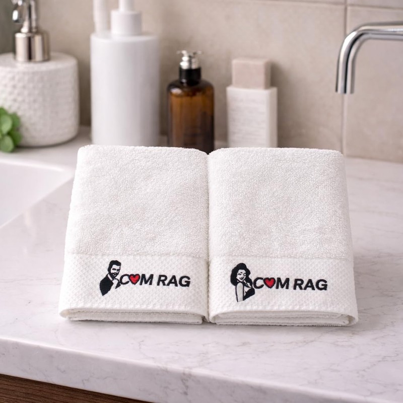 Carastora This 2-Pack Towel Set Makes a Thoughtful Gift for