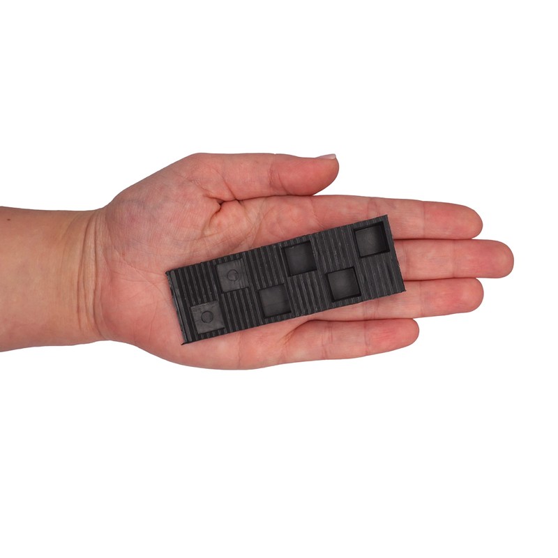 SKIR'CO (4 Pack) Black Plastic Rib Wedges 90 x 30