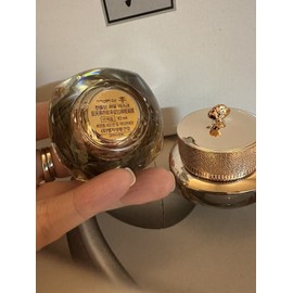 The history of Whoo Cheonyuldan Ultimate Regenerating Overnight Mask 10mlx 2 Pcs