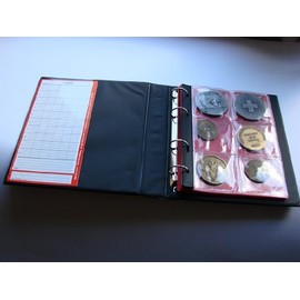 Black Schulz album for 30 large medals - 5 pages red divider