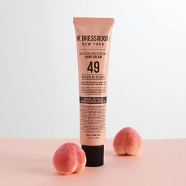 W.Dressroom Moisturizing Hand Cream (Peach Blossom)