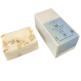 Premium Goat Milk Soap Bar - 5 oz Honey Oatmeal Soap - Made in USA, No Sulfates or Parabens - Moisturizing Soap for Sensitive Skin, Face & Body - Organic Goat Milk & Natural Exfoliant