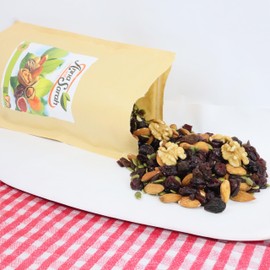 Anna and Sarah Mini Fruit Trail Mix 32 Oz, Cranberries, Pumpkin Seeds, Almonds, Raisins & Walnuts,Kosher, Vegan, Natural, Healthy Snack in Resealable 2lb Bag