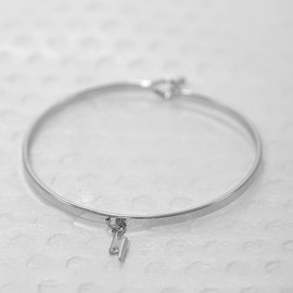 Spinningdaisy Mighty Tiny Charm Cuff Bracelet Lightning Bolt Silver