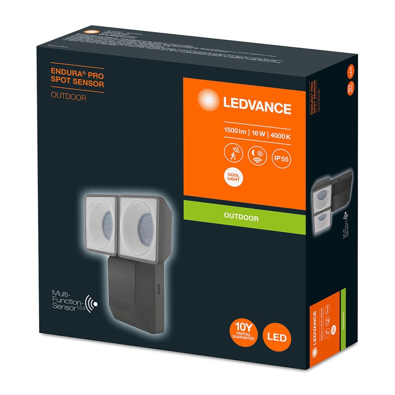 Ledvance LED Floodlight, Light for Outdoor Use, Warm White, 151