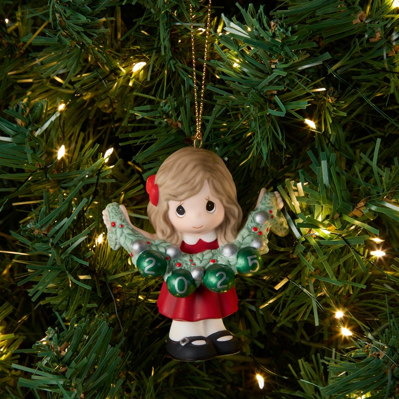 Precious Moments 251002 Deck The Halls 2025 Dated Girl Bisque