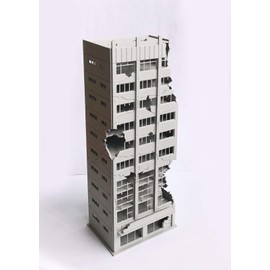Outland Models Railway Scenery City Damaged Abandoned Office Building N Scale