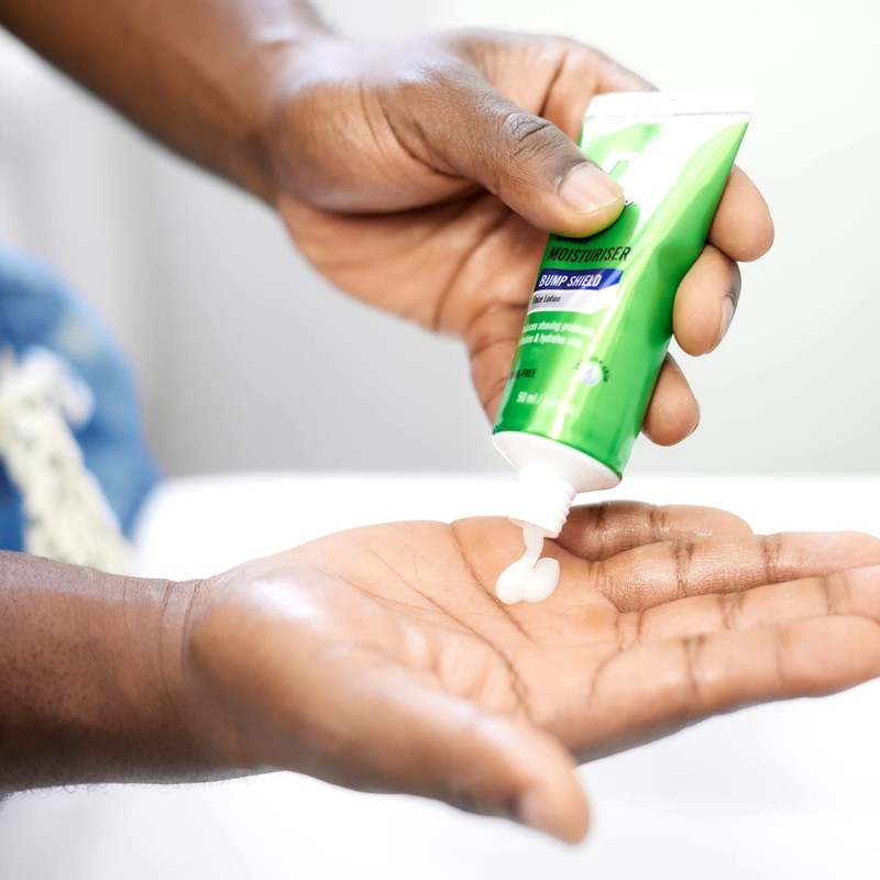 DX Smooth Bump Shield Moisturiser – Daily moisturiser and treatment