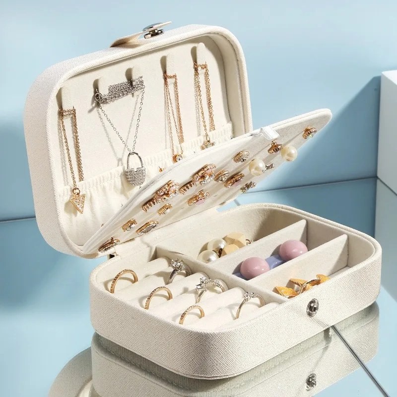 Vellure Travel Jewelry Case Organizer Small – Durable Space-Saving Construction,