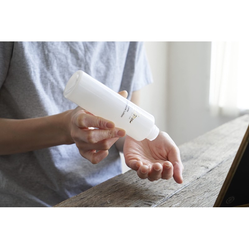 PL Lotion Moisturizing Lotion, 5.3 fl oz (150 ml)