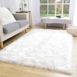 Noahas White Faux Fur Rug,Luxury Fluffy Rugs for Bedroom,3 x 5 Feet Washable Area Rugs,Sheepskin Bedroom Rug,Furry Carpet Small Shag Rug,Soft Throw Rugs for Living Room,Kids Boys Girls Room Decor