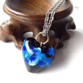 Gold Stone Firefly Glass Pendant Heart Shaped with Chain Okinawa Souvenir Necklace with Case, No Gemstone