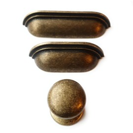 Sets of 6 Cabinet Knobs from The Romeo Collection for Kitchen Doors & Drawers, Furniture, Cupboard Handles, Wardrobe Door Antique Brass Fittings by FFF (32mm knob)