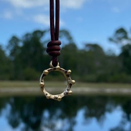 Women Crown Gold Necklace - Girls Charm, Teen Choker, Princess Gifts, Cute Jewelry, Men Gift For Girlfriend, Boho Best Friend Present, Mens Silver Accessories (Gold)