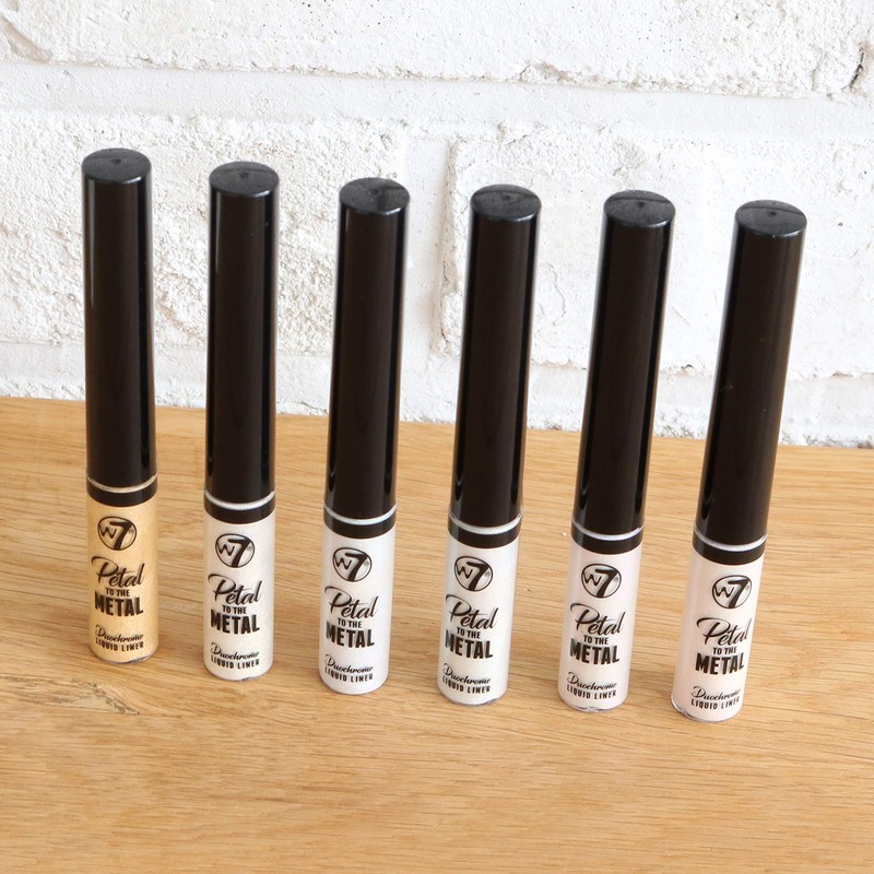 W7 Petal Toe Metal Liquid Eyeliner No. 4 Banging Blue