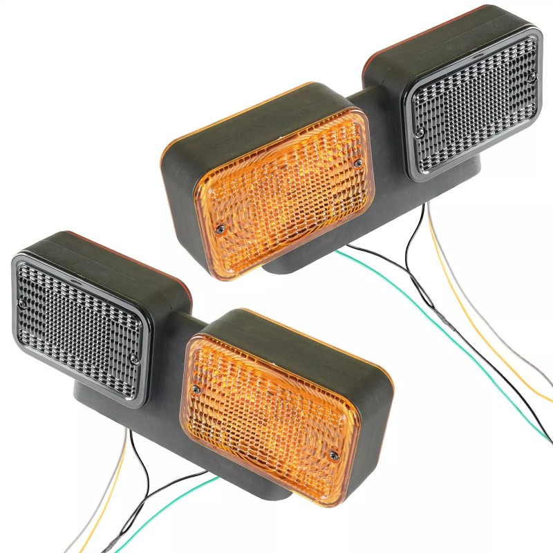 Caltric Left Right TailLight for John Deere 3032E 3038E DH610001-After