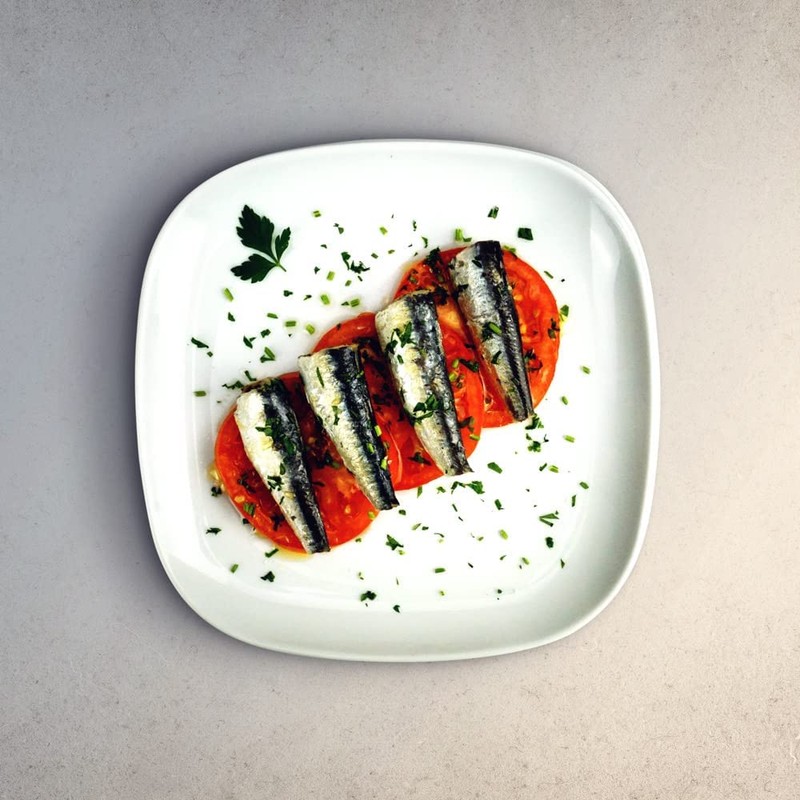 La Narval. Small Sardines in Olive Oil. 120g (4.23oz). (Pack