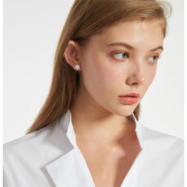 Sterling Silver Snowflake Studs With Cubic Zirconia Silver Christmas Earrings Studs For Xmas New Year Party Gifts (With Christmas Card And Jewelry Box)