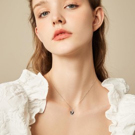 VENACOLY Bat Necklace Sterling Silver Bat Pendant Necklace Gothic Bat Jewellery Gifts for Women