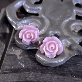 Cascade Jewelry Sustainable Light Purple Rose Flower 11mm Lucite Acrylic Stud Earrings