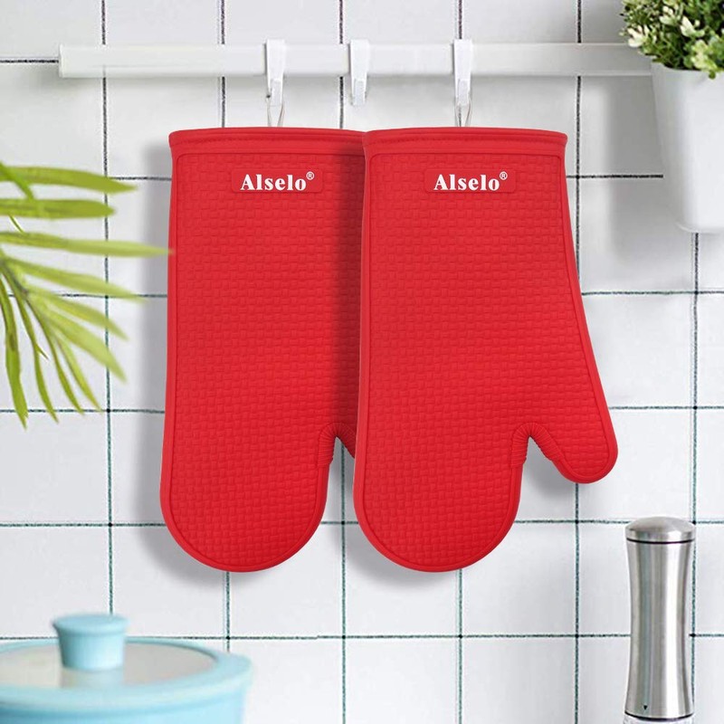 Alselo Oven Mitts Heat Resistant Silicone Kitchen Gloves for 550