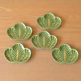 New Year's Tableware, Japanese Tableware, Small Plate, Matsuba, Lucky Charm, Arita Ware, Sachi Matsuba (Green), Set of 5, Presentation Box Included