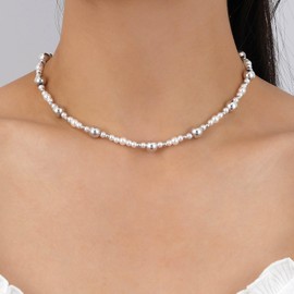 Xduargs Boho Pearl Necklace Choker Vintage Pearl Strand Necklace Chain Imitation Pearl Choker Necklace Round Ball Beaded Chain Necklace Jewelry for Women