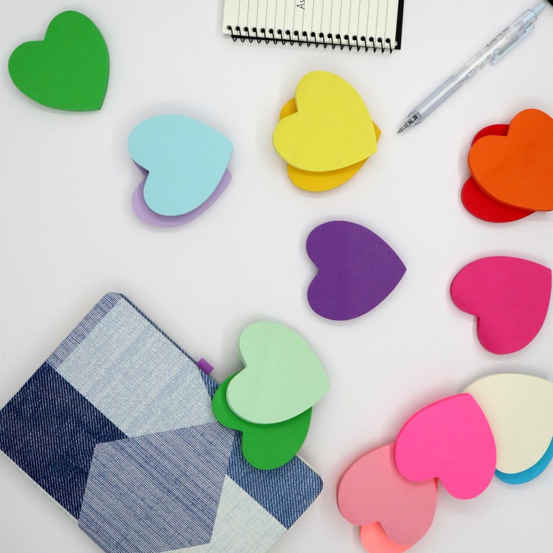 1200 Sheets 3X3in (76 * 76mm) Heart Shape Sticky Notes