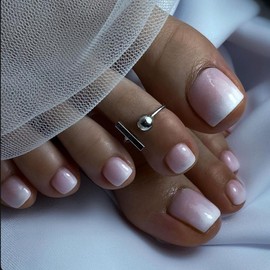 Ombre Press on Toenails Short Square Toe Fake Nails Nude Toe Nails Press ons Glossy Glue on Nails Gradation Full Cover Acrylic Nails Nature False Nails Stick on Nails for Women Girls 24Pcs